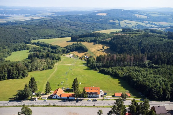 Chata Lopata na Mikulčině Vrchu